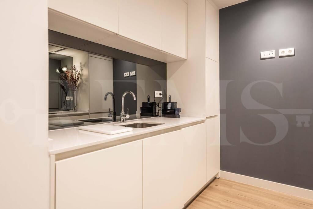 Penthouse Suite With Rooftop In The Heart Of Malaga By Rems ภายนอก รูปภาพ