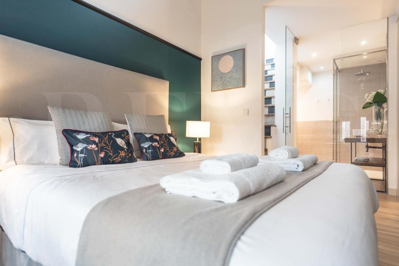 Penthouse Suite With Rooftop In The Heart Of Malaga By Rems ภายนอก รูปภาพ